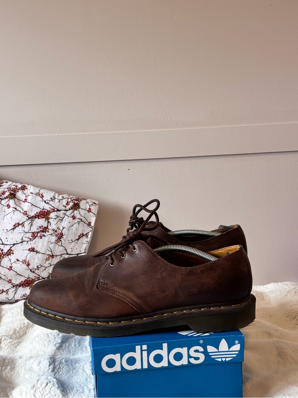 Dr. Martens Men's Dark Brown Leather Derby Shoes